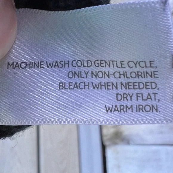 Old Navy black waffle knit fitted tie v-neck long sleeve 100% cotton t-shirt top - Picture 9 of 9